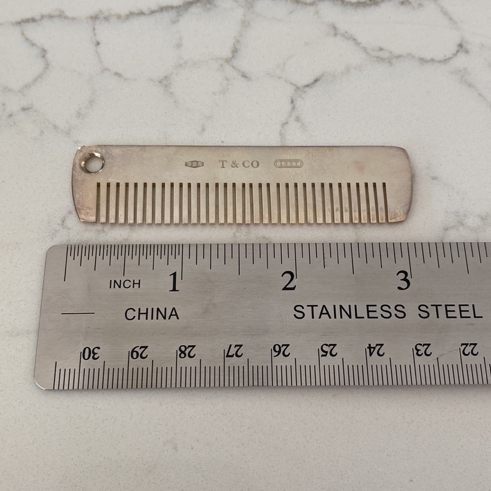 Tiffany & Co. Sterling silver baby comb with pink & blue tassel - Picture 3 of 12